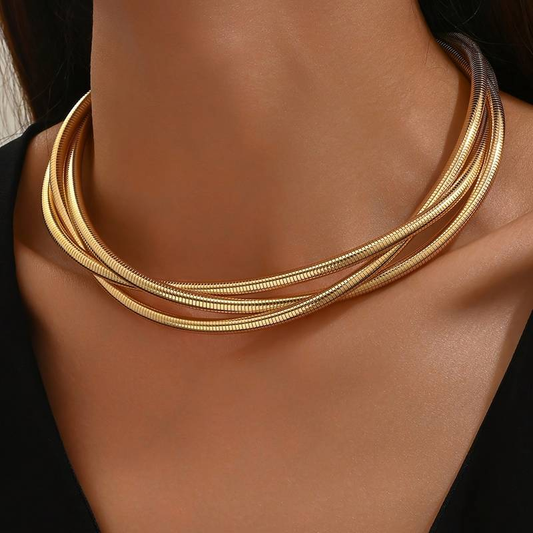 Collar vintage en capas de oro