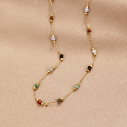 Collar minimalista con gema