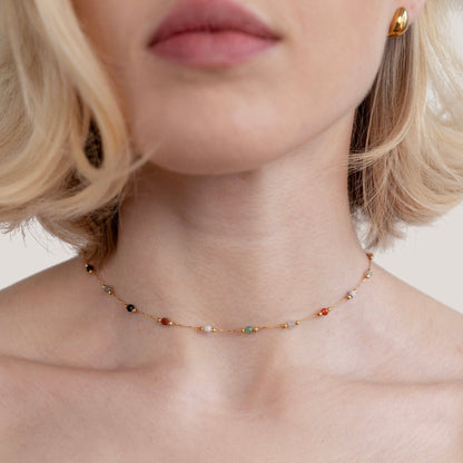 Collar minimalista con gema